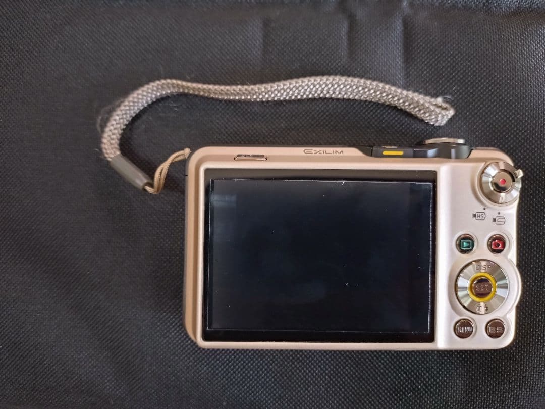 CASIO EXILIM EX-FC150 ゴールド