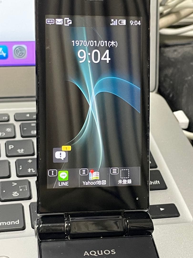 シャープSHARPアクオスAQUOSケータイ2ツー 折りたたみ ガラホ 携帯電話