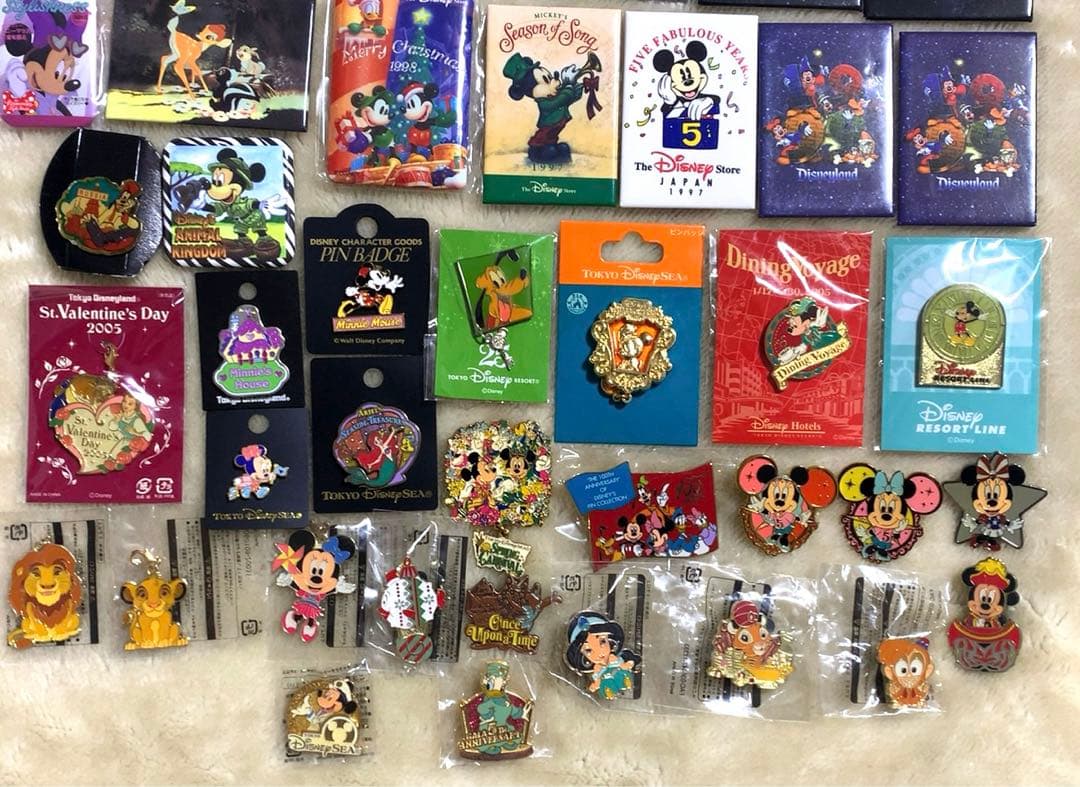 ディズニー ピンバッジ ピンズ 缶バッジ まとめ売り 43点