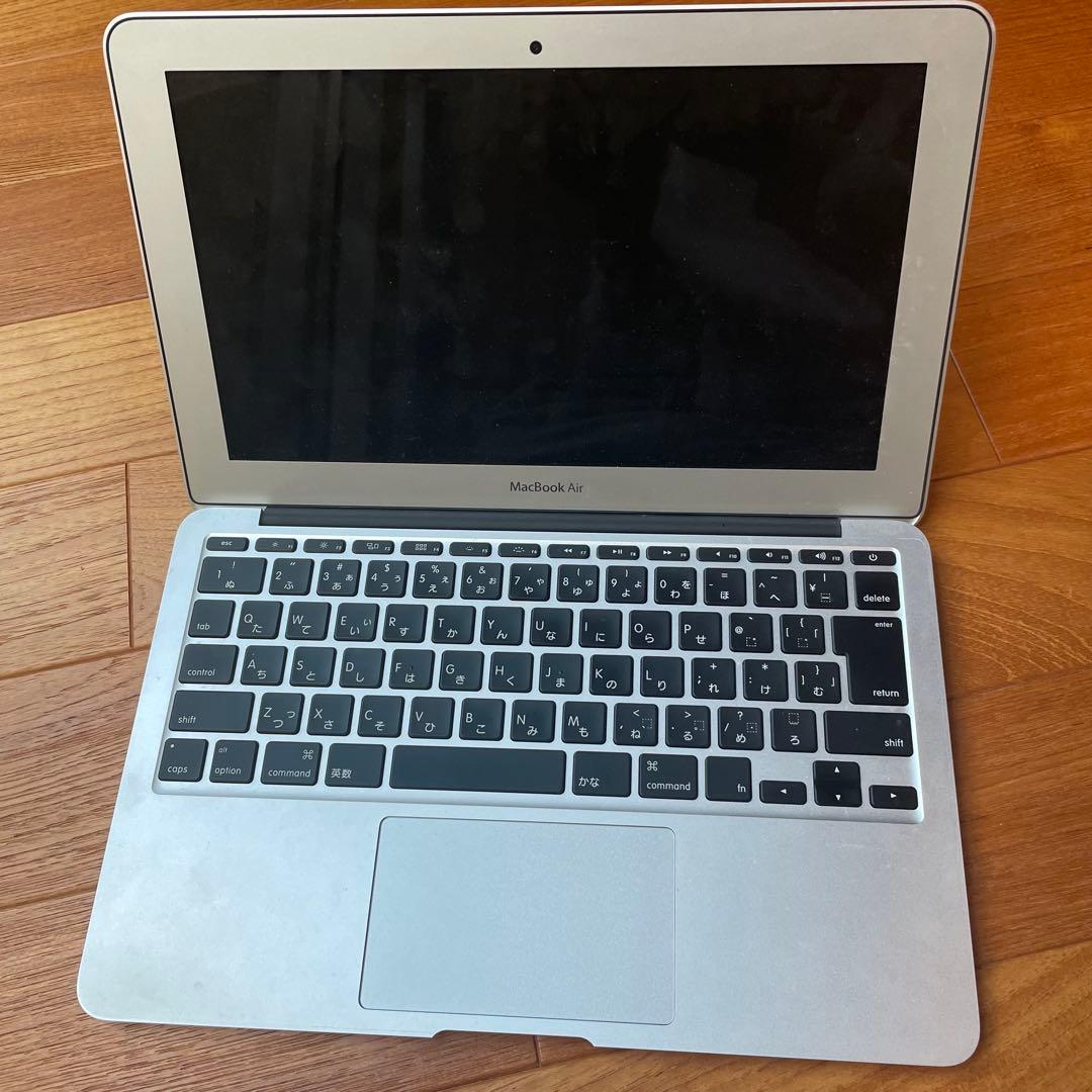 Appleアップル MacBookAir Core i5 A1465 (箱あり)