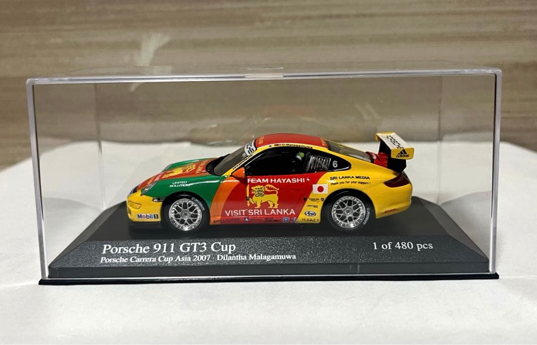 PMA 1/43 ポルシェ911 GT3 カレラ カップ 2007