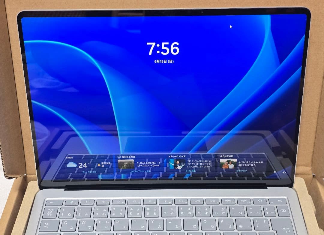 Surface Laptop 7　13.8インチ