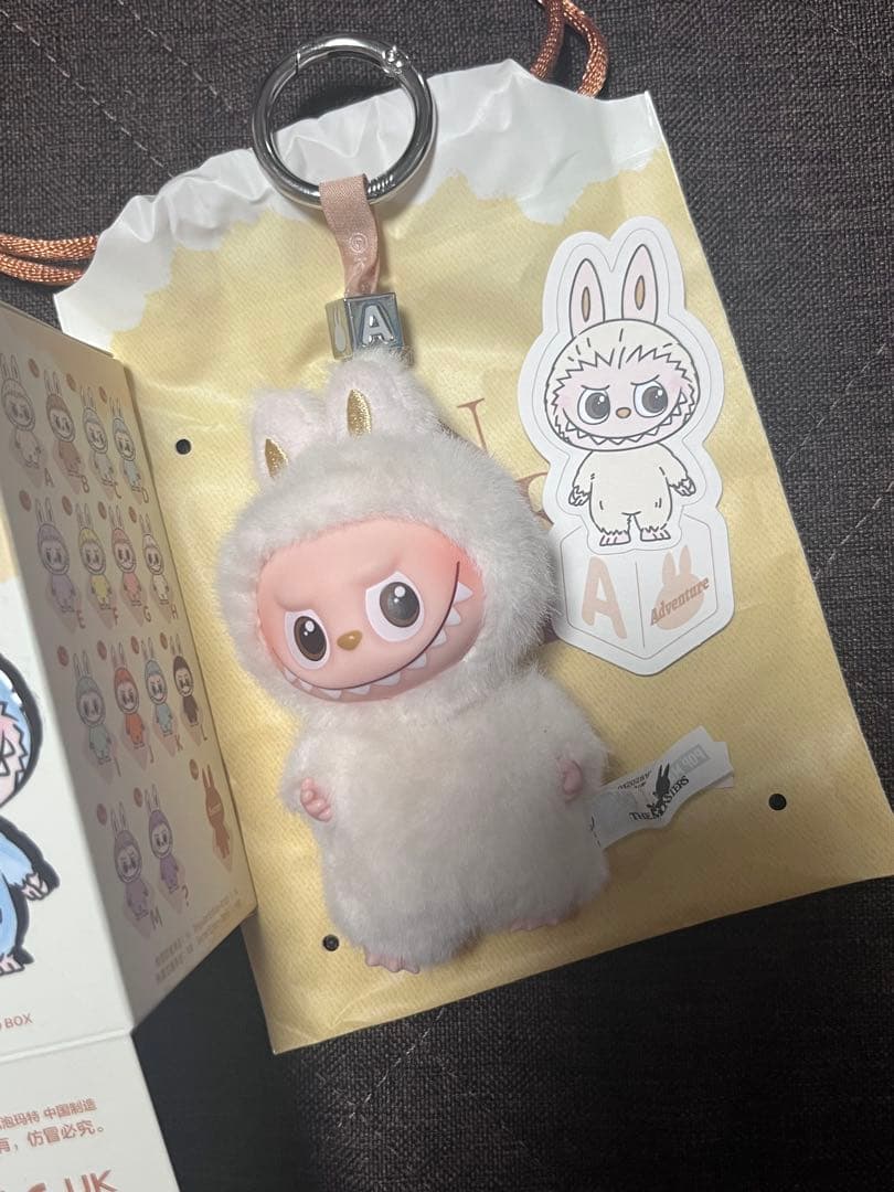 正規品 PIN FOR LOVE イニシャル A ストラップ ラブブ ミニラブブ