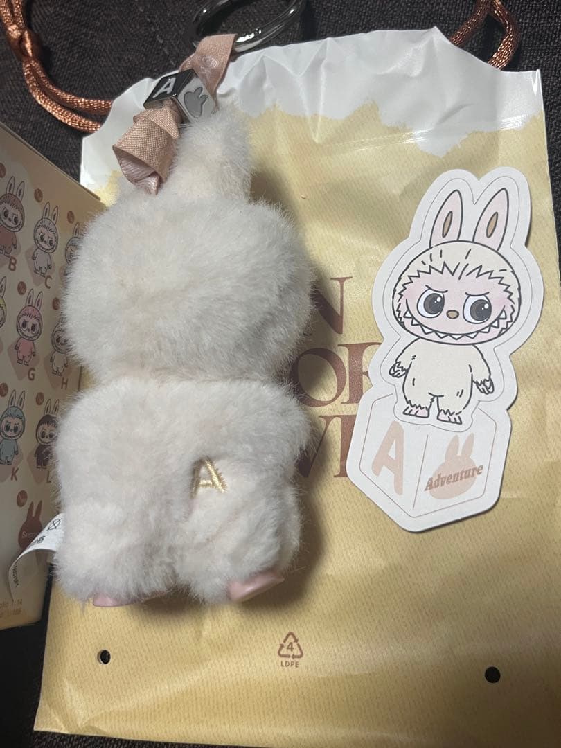 正規品 PIN FOR LOVE イニシャル A ストラップ ラブブ ミニラブブ