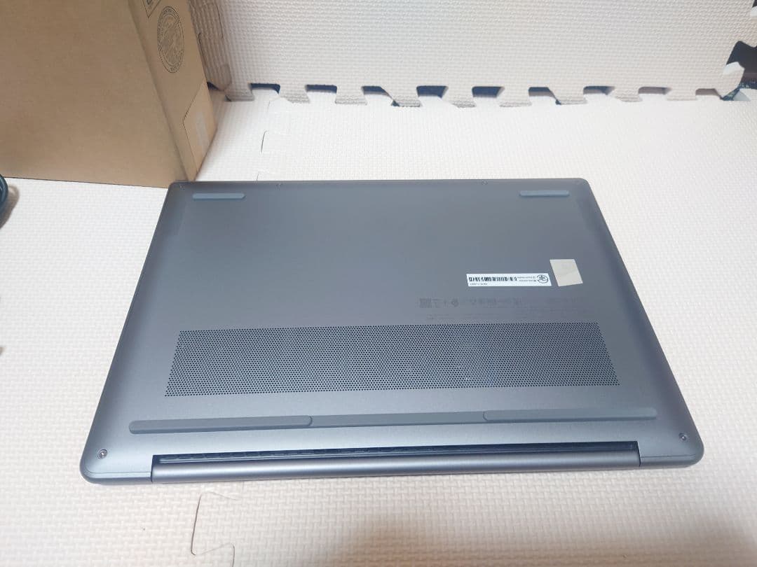 レノボYoga Slim 7i Gen9/Core ultra5 OLED/美品