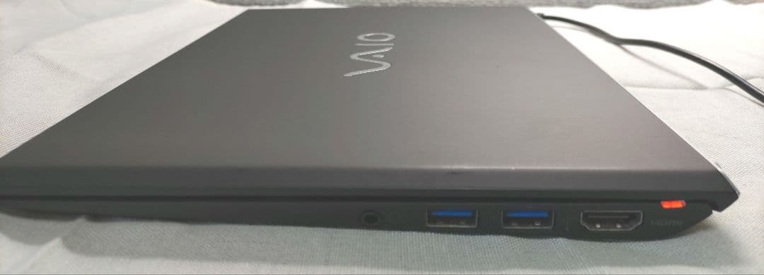 Windowsノート本体 VAIO VJP111B01N Core i7 8GB 256GB