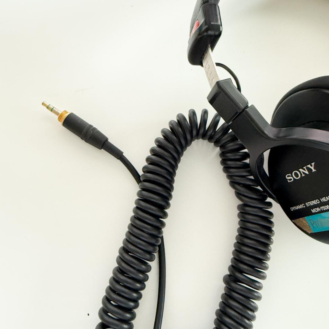 MDR-7506 SONY名器ヘッドフォン