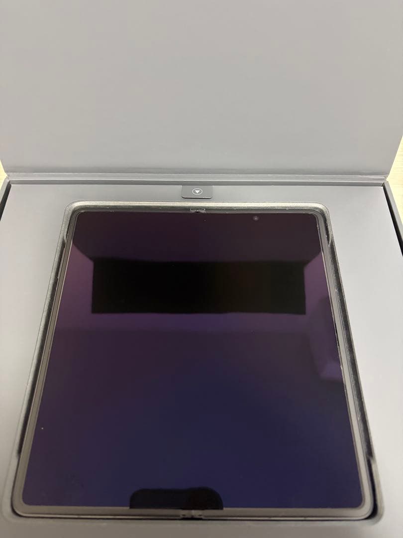 HONOR Magic V3 本体