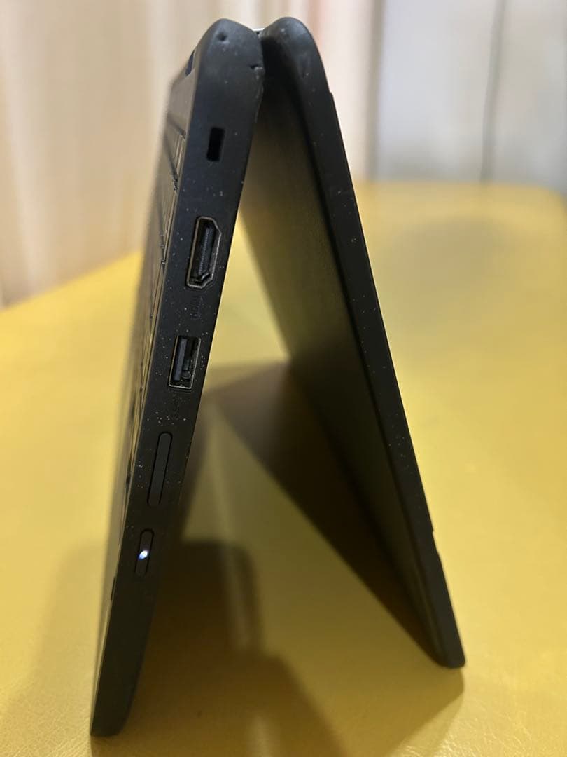 Lenovo 300e Chromebook Gen 3 本体　ケーブル付き