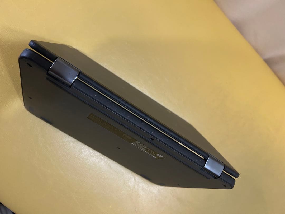 Lenovo 300e Chromebook Gen 3 本体　ケーブル付き