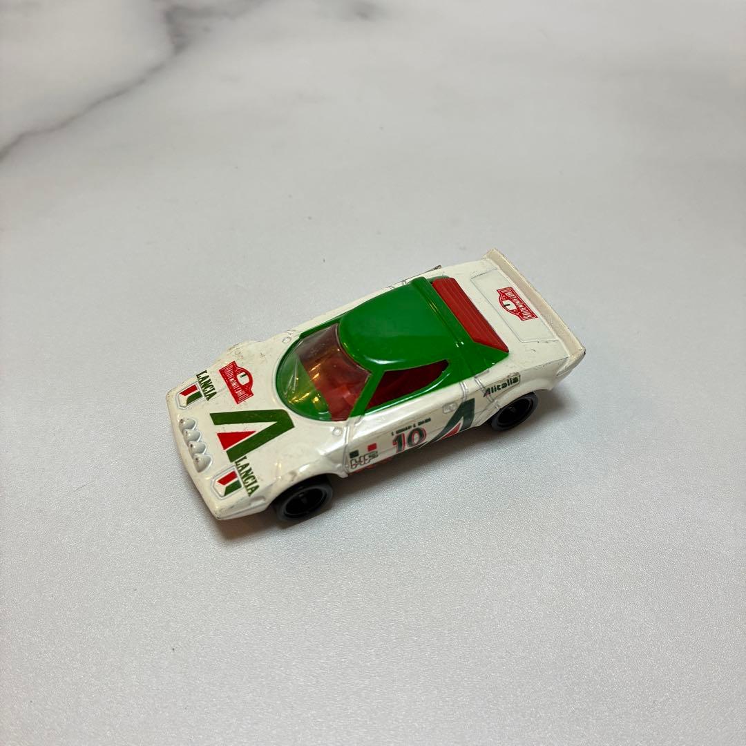 いすゞ エルフ FF マイパックとLANCIA STRATOS HFのセット