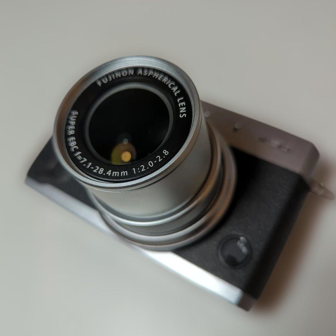 美品♪　Fujifilm X30 フジフイルム　コンパクトデジタルカメラ