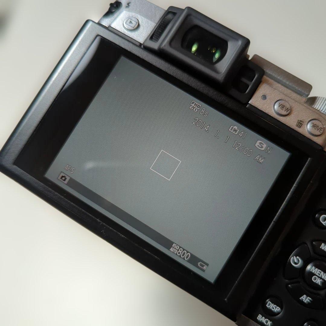 美品♪　Fujifilm X30 フジフイルム　コンパクトデジタルカメラ