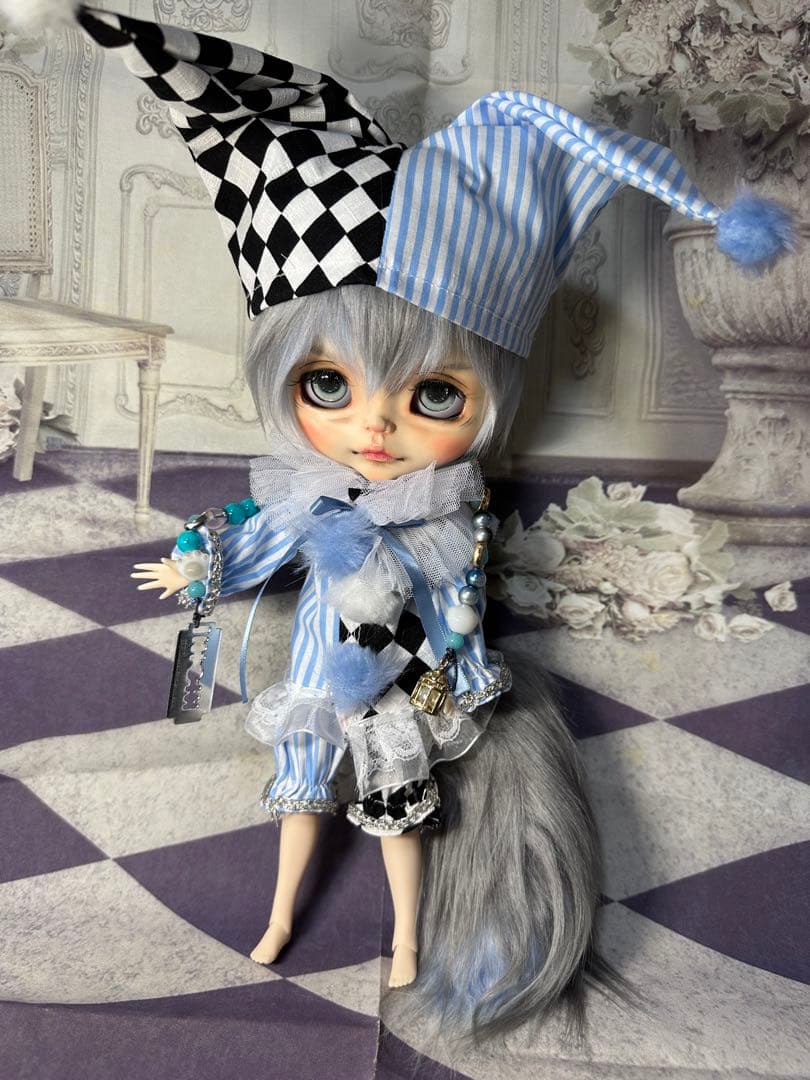 アイシードール本体　ボアウィッグ　アウトフィット　ブルー猫ピエロパテ盛り
