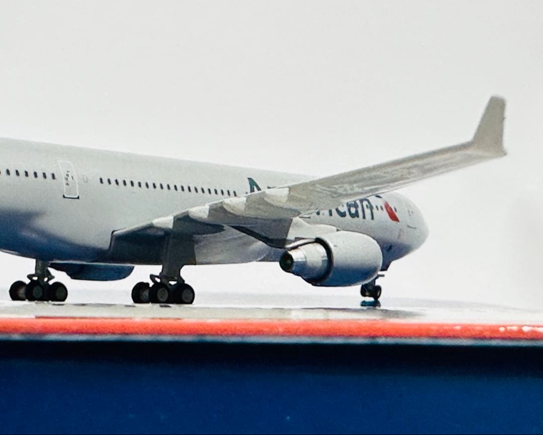 Gemini 1/400 A330-300 アメリカン航空