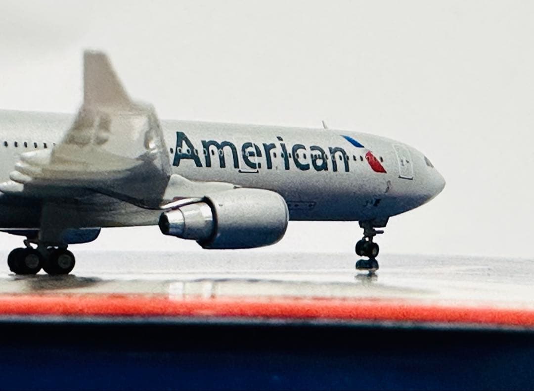Gemini 1/400 A330-300 アメリカン航空