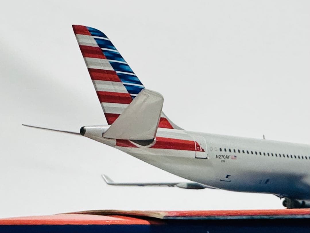 Gemini 1/400 A330-300 アメリカン航空