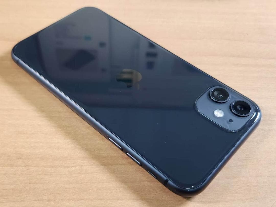 032300C iPhone 11 A2221 64GB ジャンク