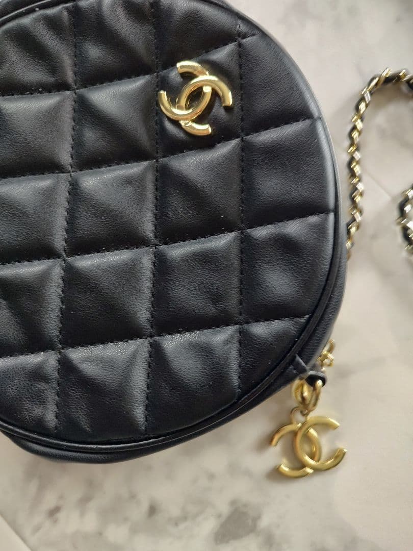 CHANELノベルティーブラック キルティングチェーンショルダーバッグ
