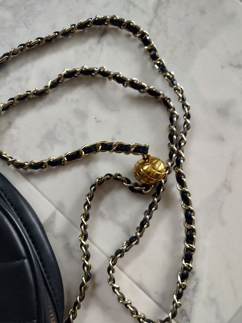 CHANELノベルティーブラック キルティングチェーンショルダーバッグ