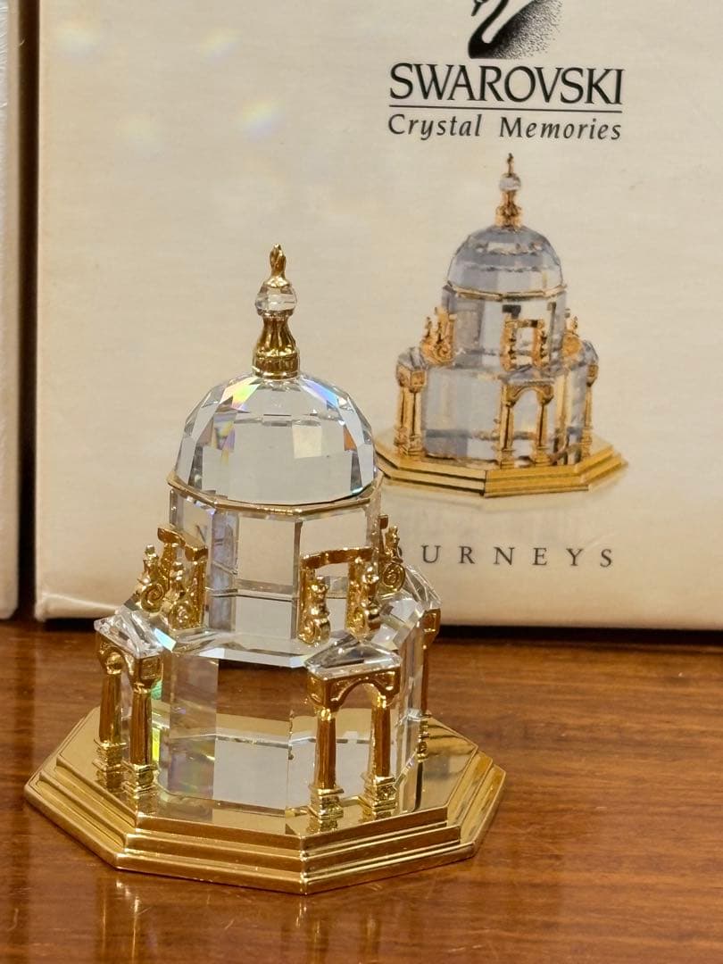 スワロフスキー【聖なるカテドラル】