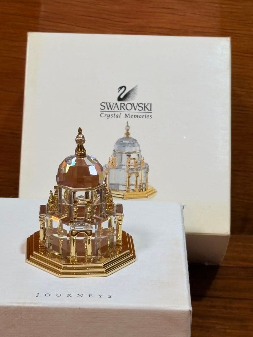 スワロフスキー【聖なるカテドラル】