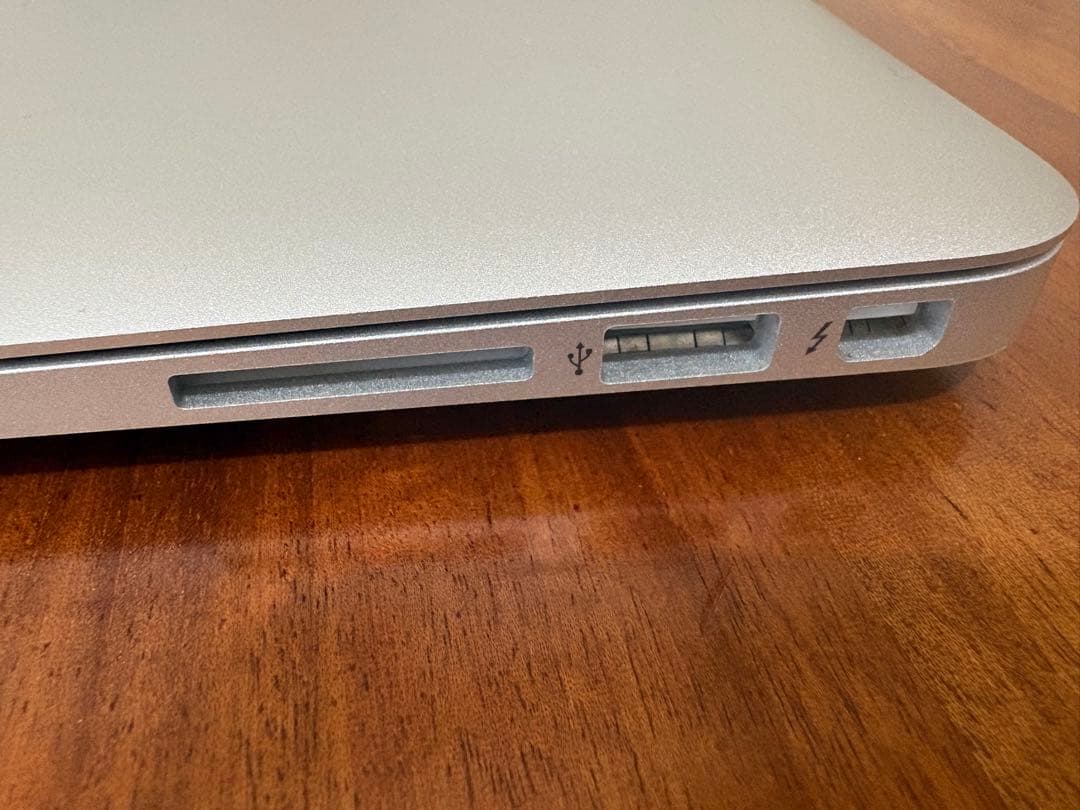 MacBook Air 2017 256GB ＆ Magic Mouse 2