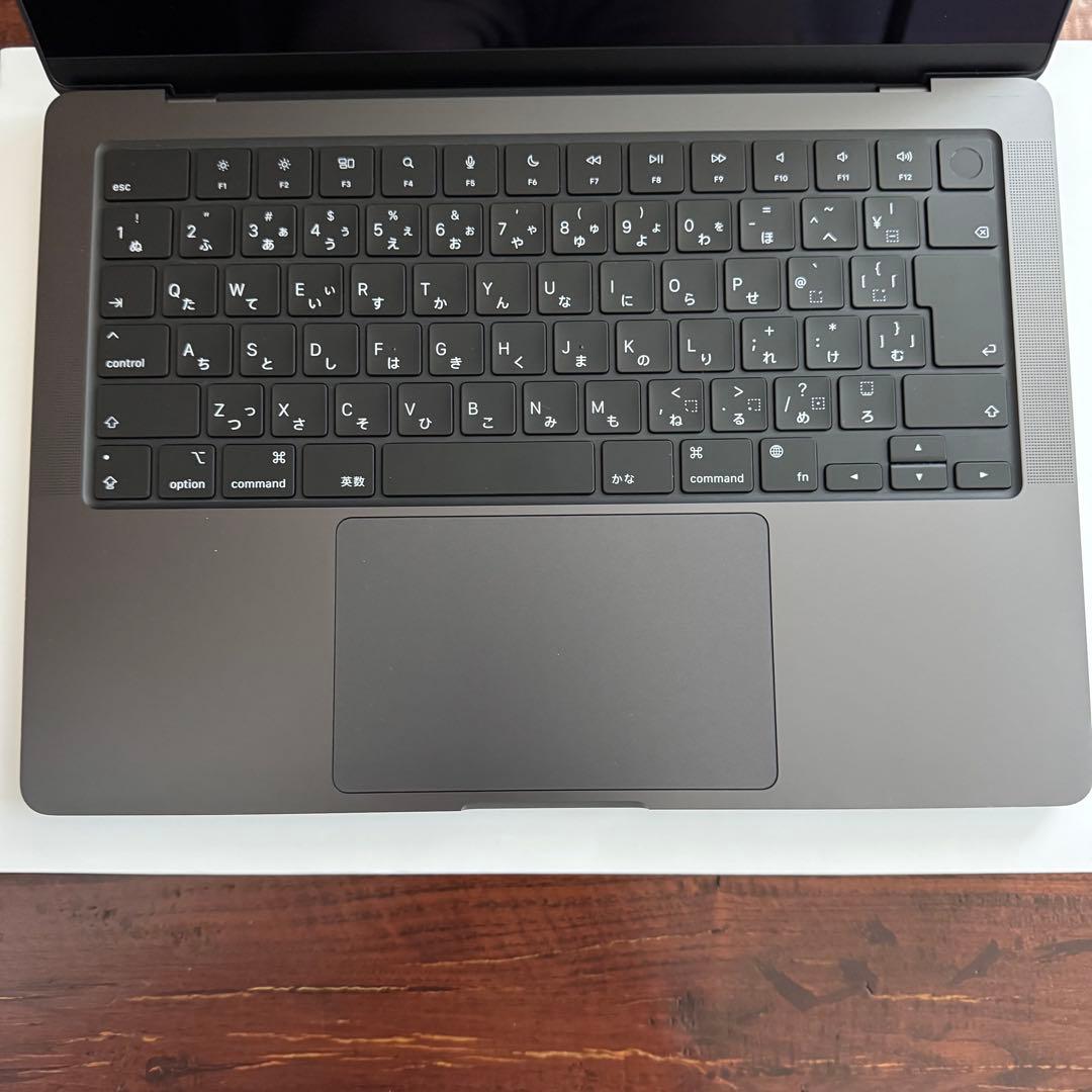 Apple MacBook Pro M4 16GB 512BG 14インチ