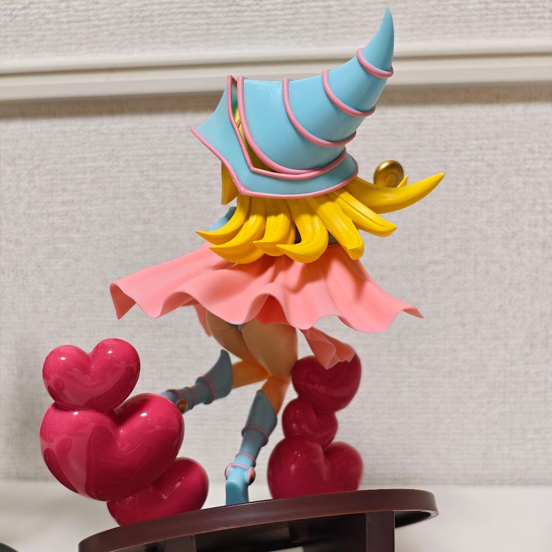 遊戯王 ブラックマジシャンガール HereDitail フィギュア レッドアイズ