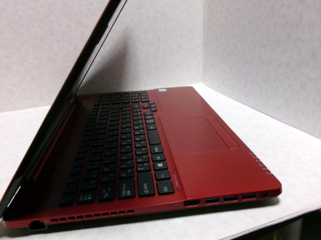富士通 LIFEBOOK 15.6インチ 赤/カメラ/Bluetooth/