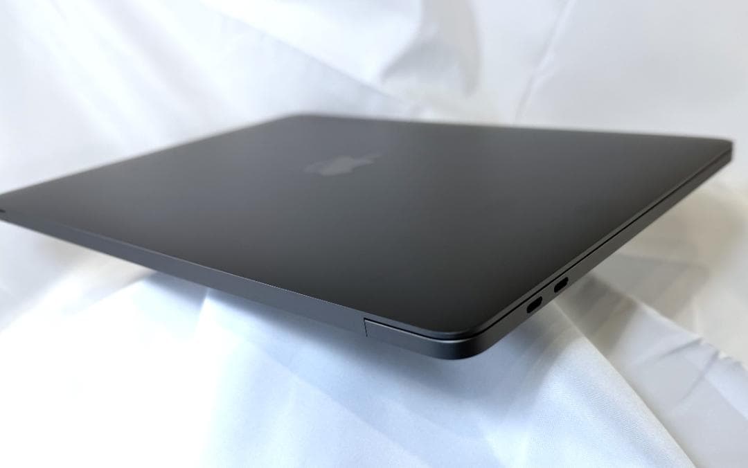 【極美品】 MacBook Pro 13 M2 16GB 512GB シルバー