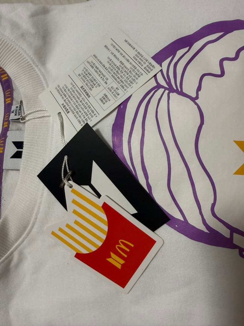BTS マクドナルドSAUCY S/S tシャツ　V テテ