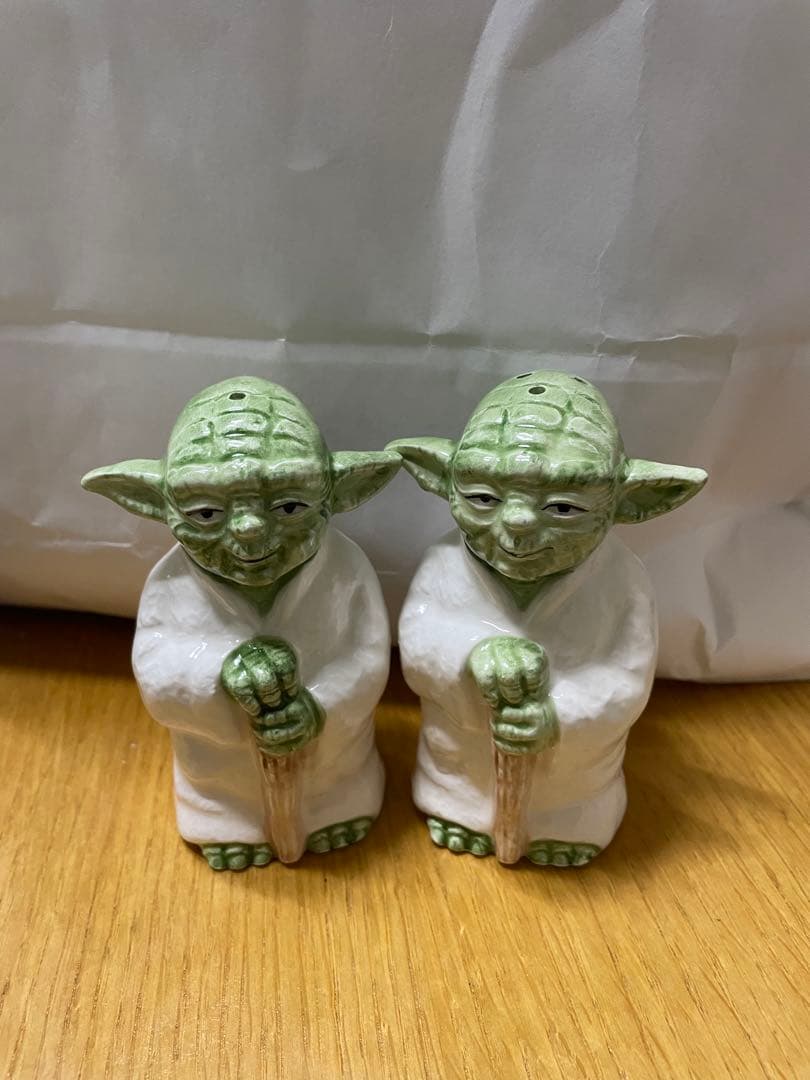 STAR WARSヨーダ 塩コショウ入れ 2個セット