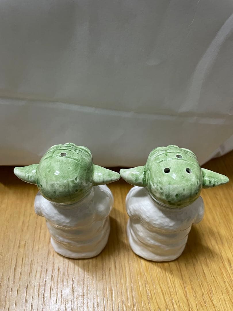 STAR WARSヨーダ 塩コショウ入れ 2個セット