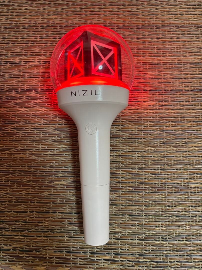 NIZIU ペンライト ケース付き