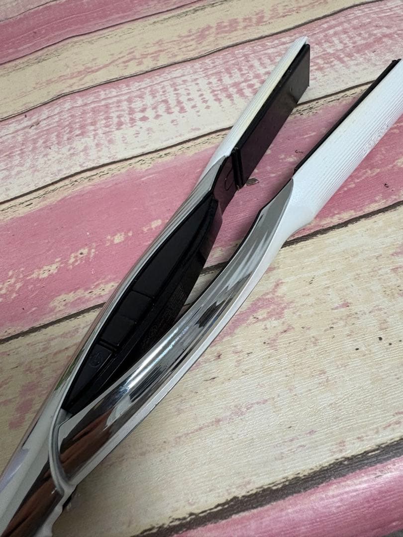 ReFa（リファ）ビューティックストレートアイロン ／ホワイト