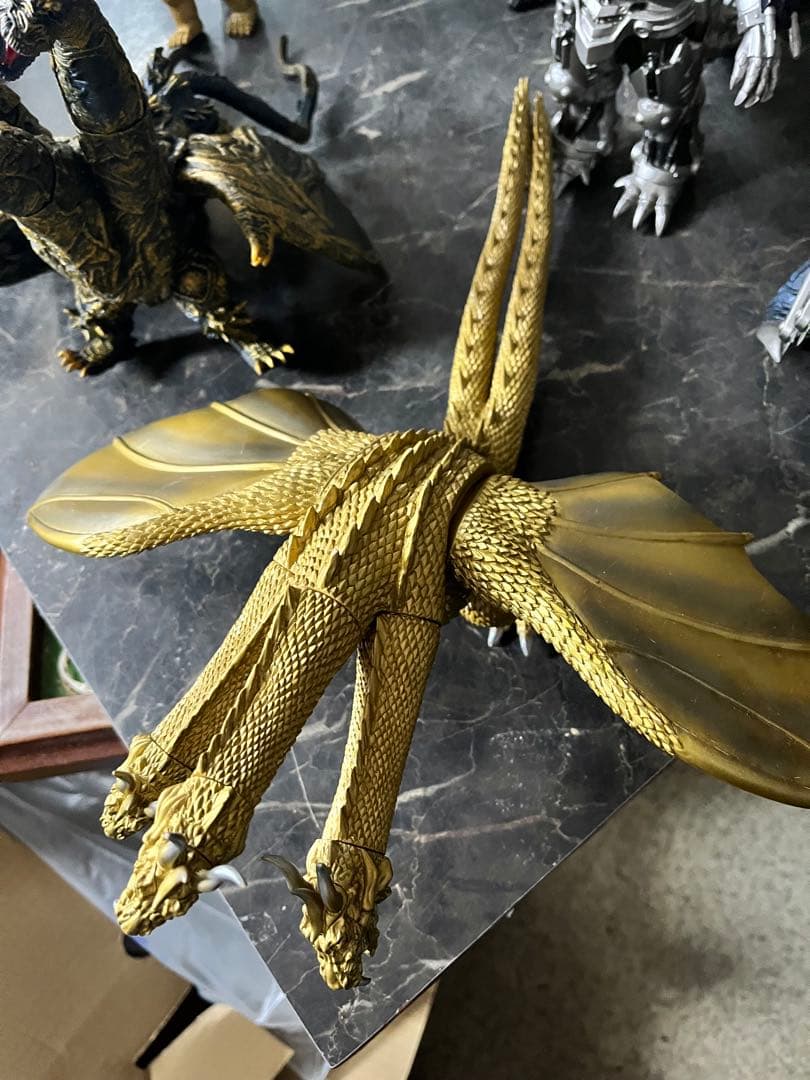 カイザーギドラ、バンダイの「ムービーモンスターシリーズ」カイザーギドラ