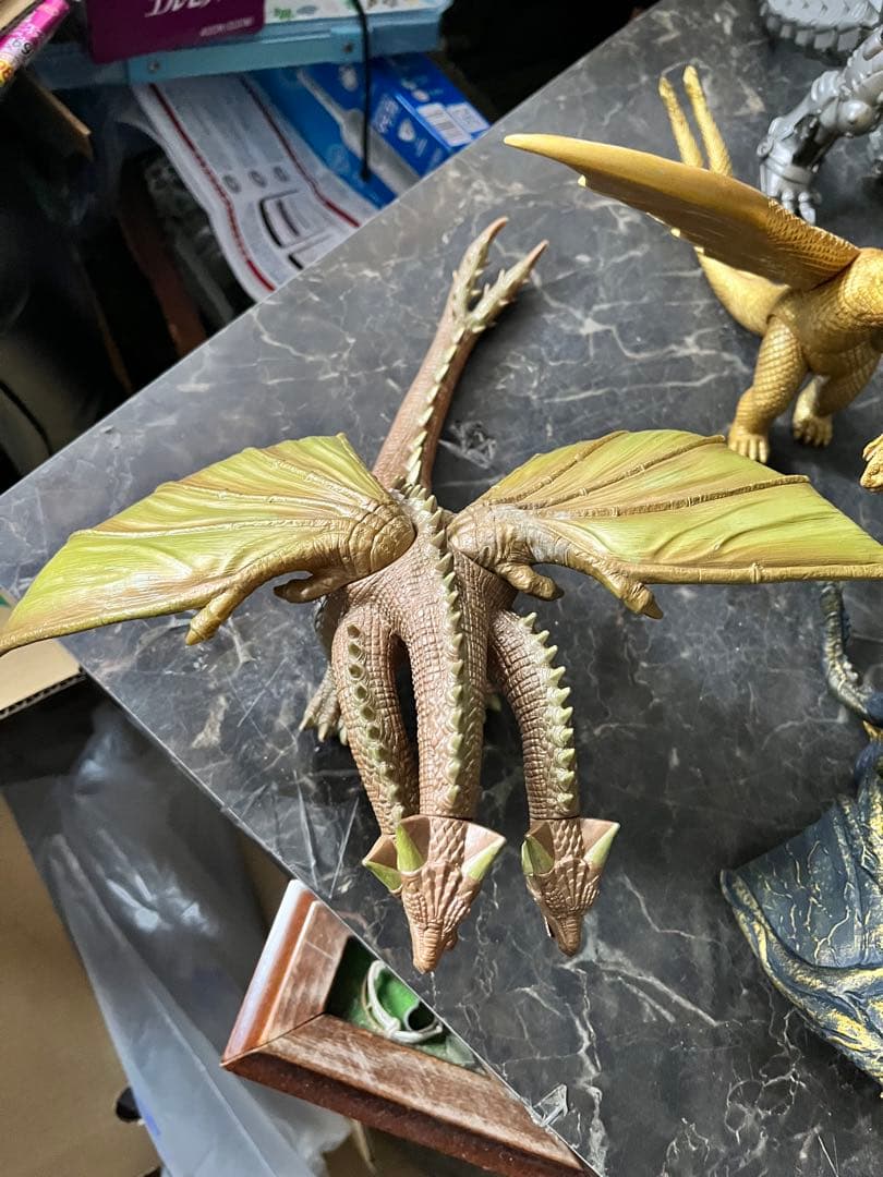 カイザーギドラ、バンダイの「ムービーモンスターシリーズ」カイザーギドラ