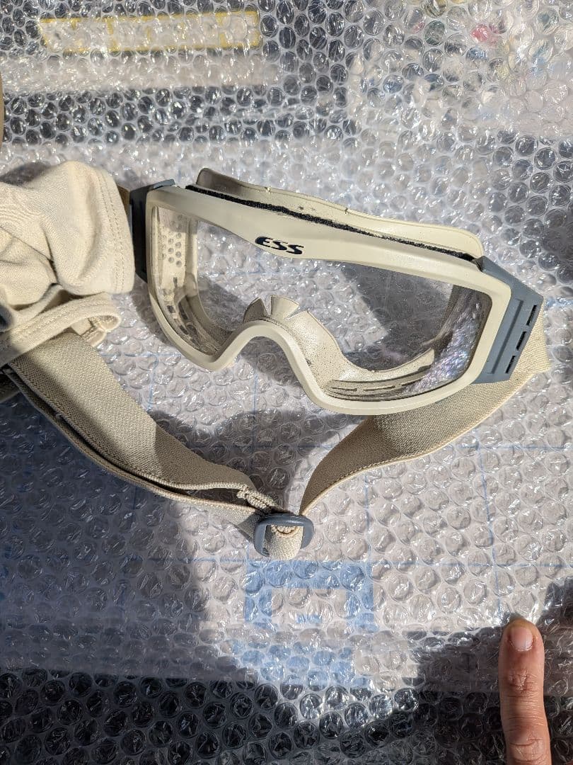 ヘルメット タン LWH Marines 放出品 米軍
