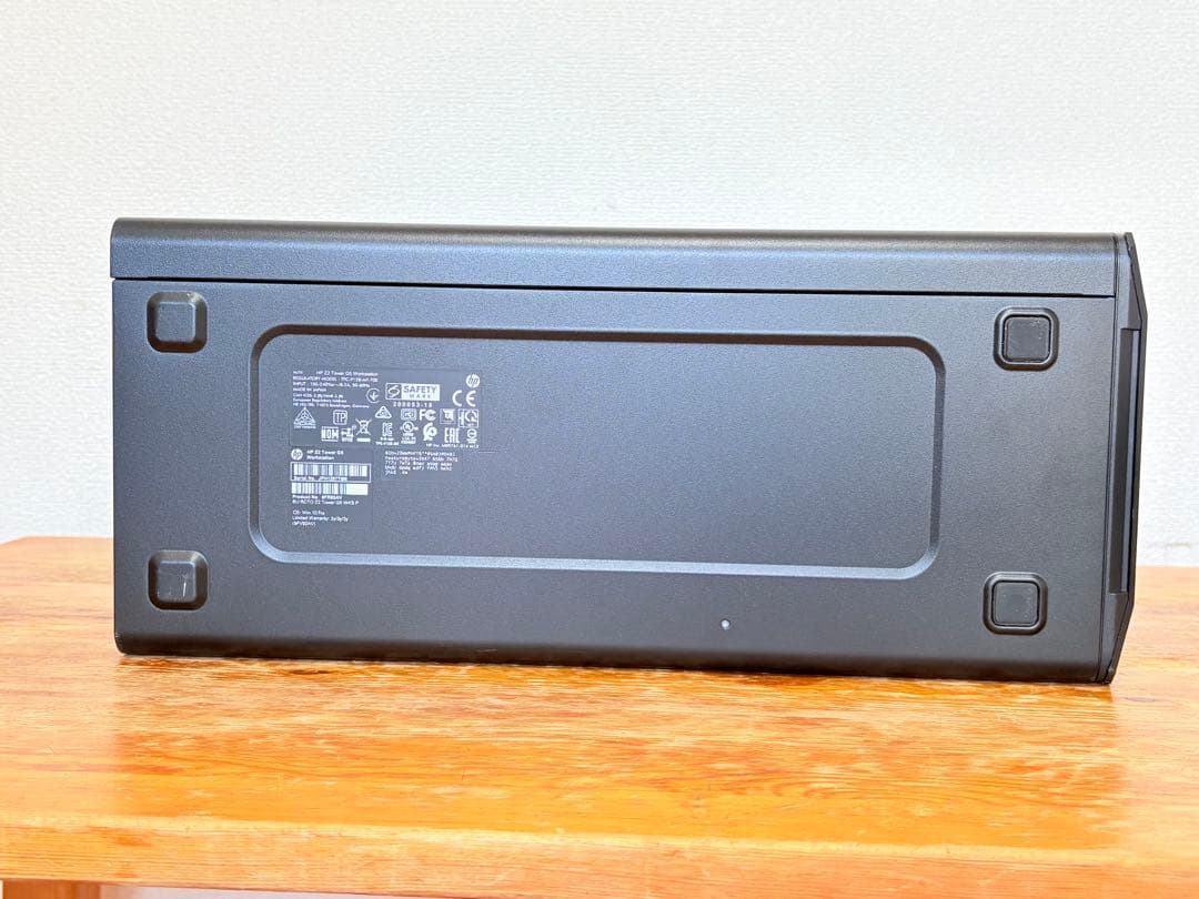 ベアボーン状態のHP Z2 Tower G5 （Xeon W-1250付き）