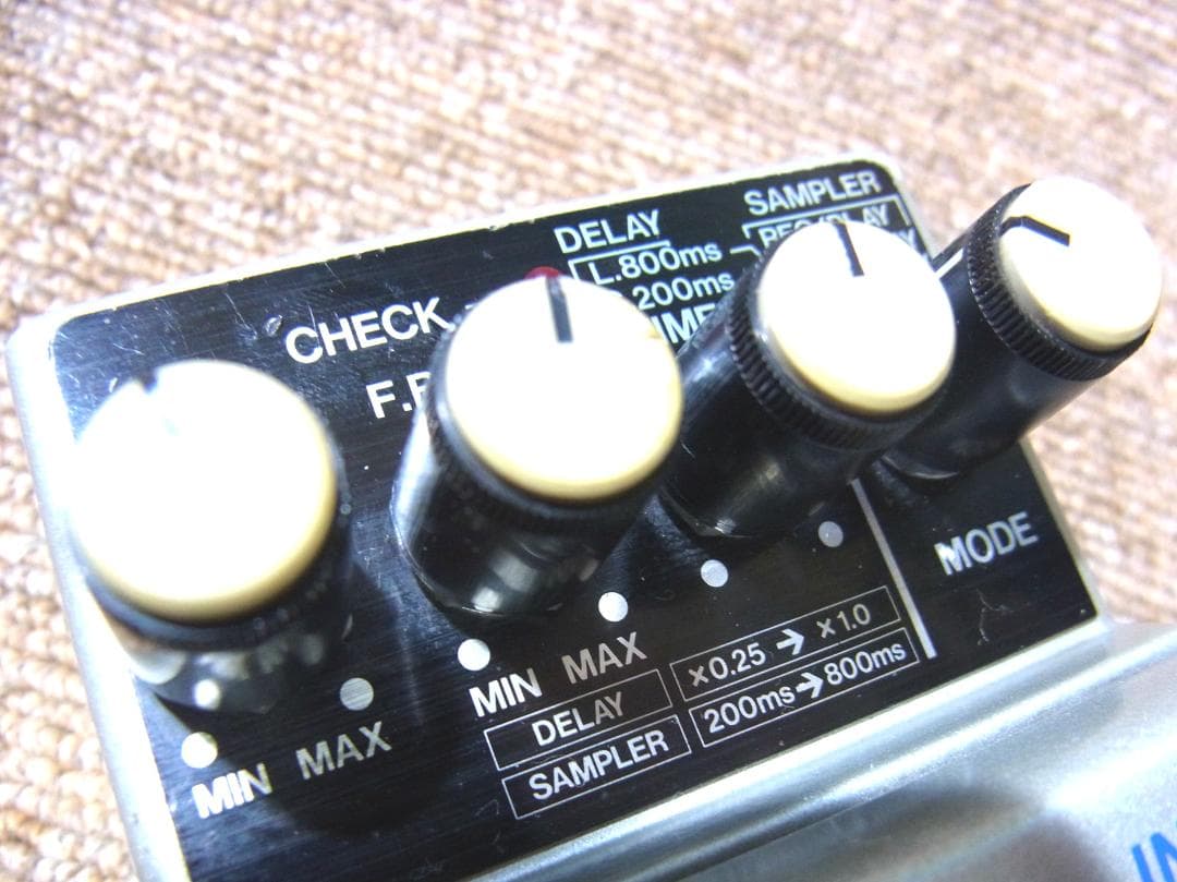 BOSS DSD-2 DIGITAL SAMPLER/DELAY エフェクター