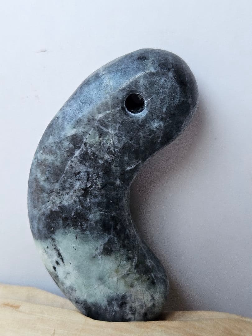 糸魚川　翡翠勾玉