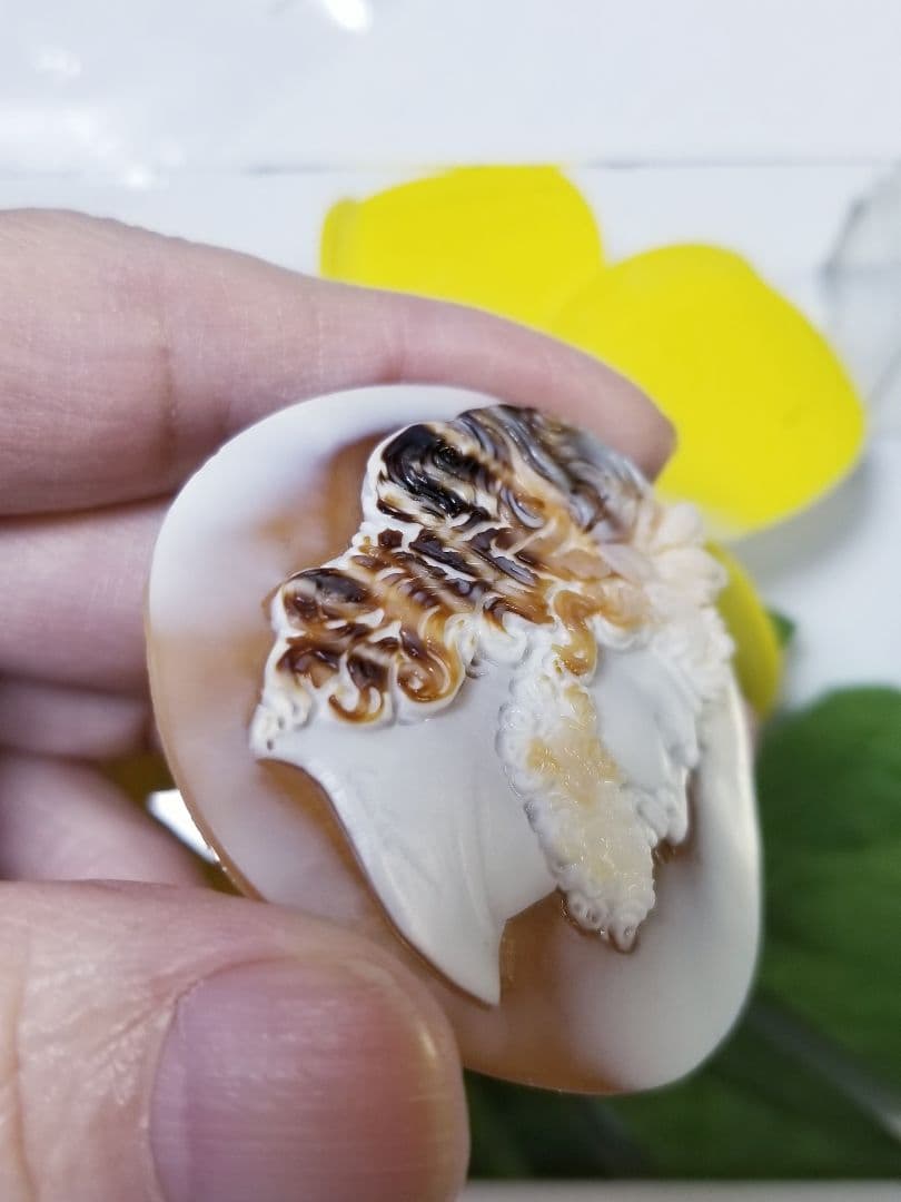 KS-197 【ジュゼッペ・テンリエーレ作】天然3層シェルカメオルース