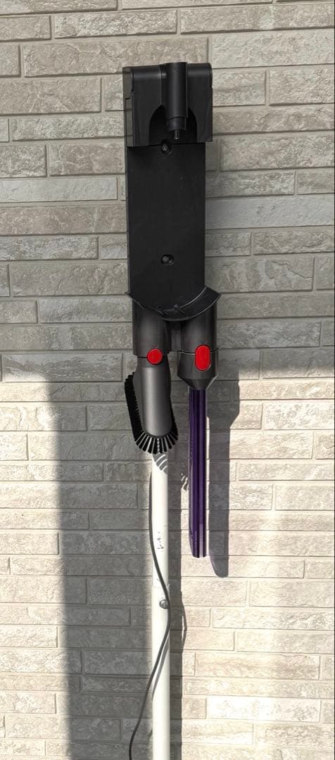 dyson V8 Slim Fluffy 付属品、スタンド付