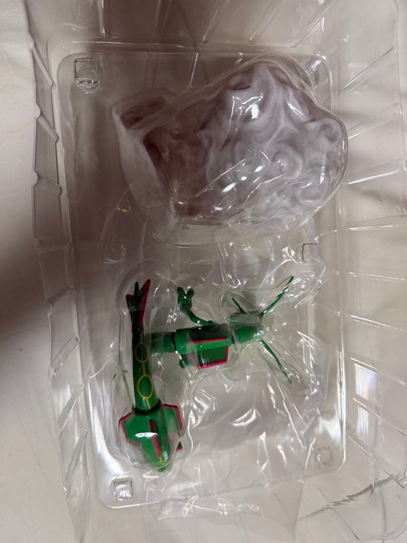 ポケモン レックウザ　フィギュア BANDAI