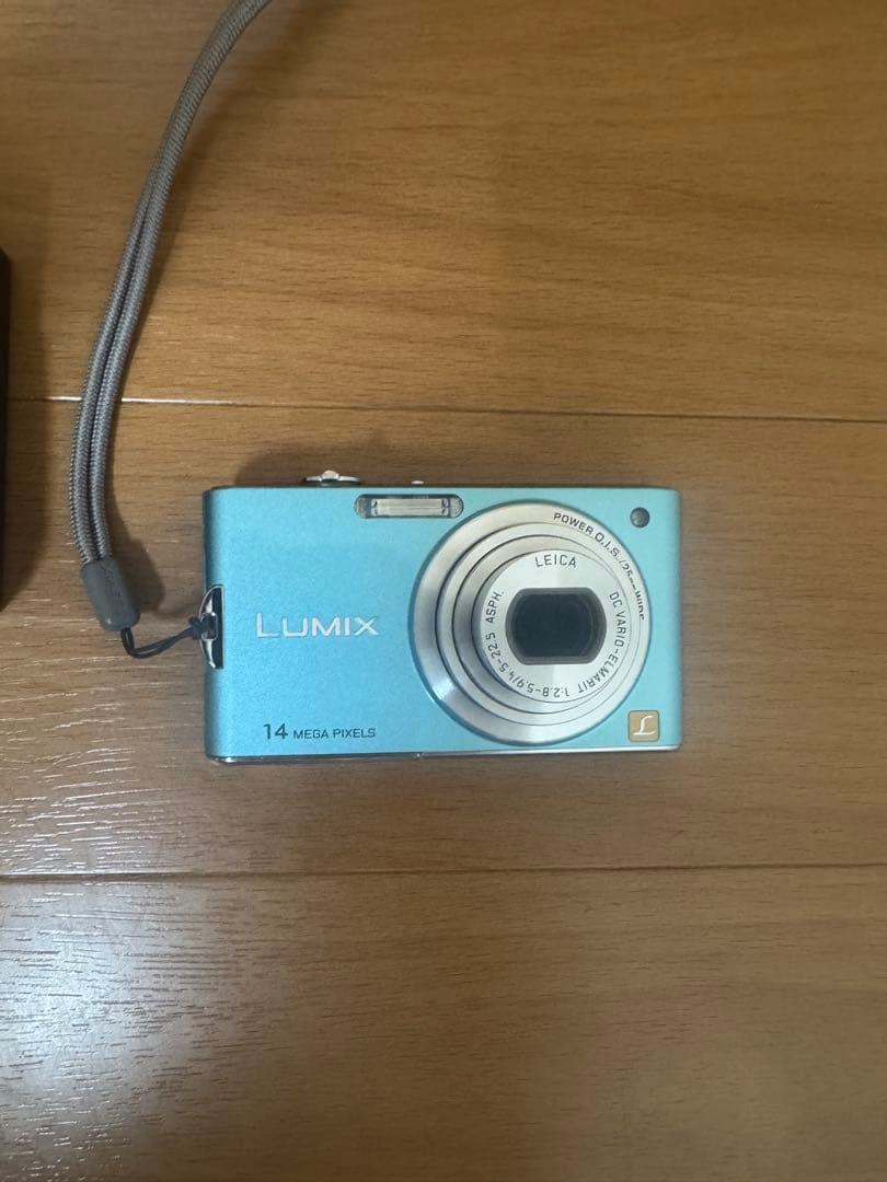 Panasonic パナソニック　LUMIX コンパクトデジタルカメラ　DMC-