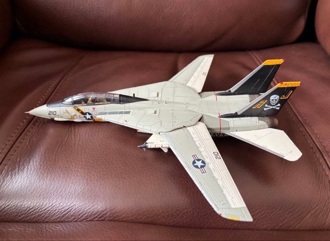 F 14 A アメリカ　海軍 第84戦闘飛行隊　ジョリーロジャース　空母ニミッツ