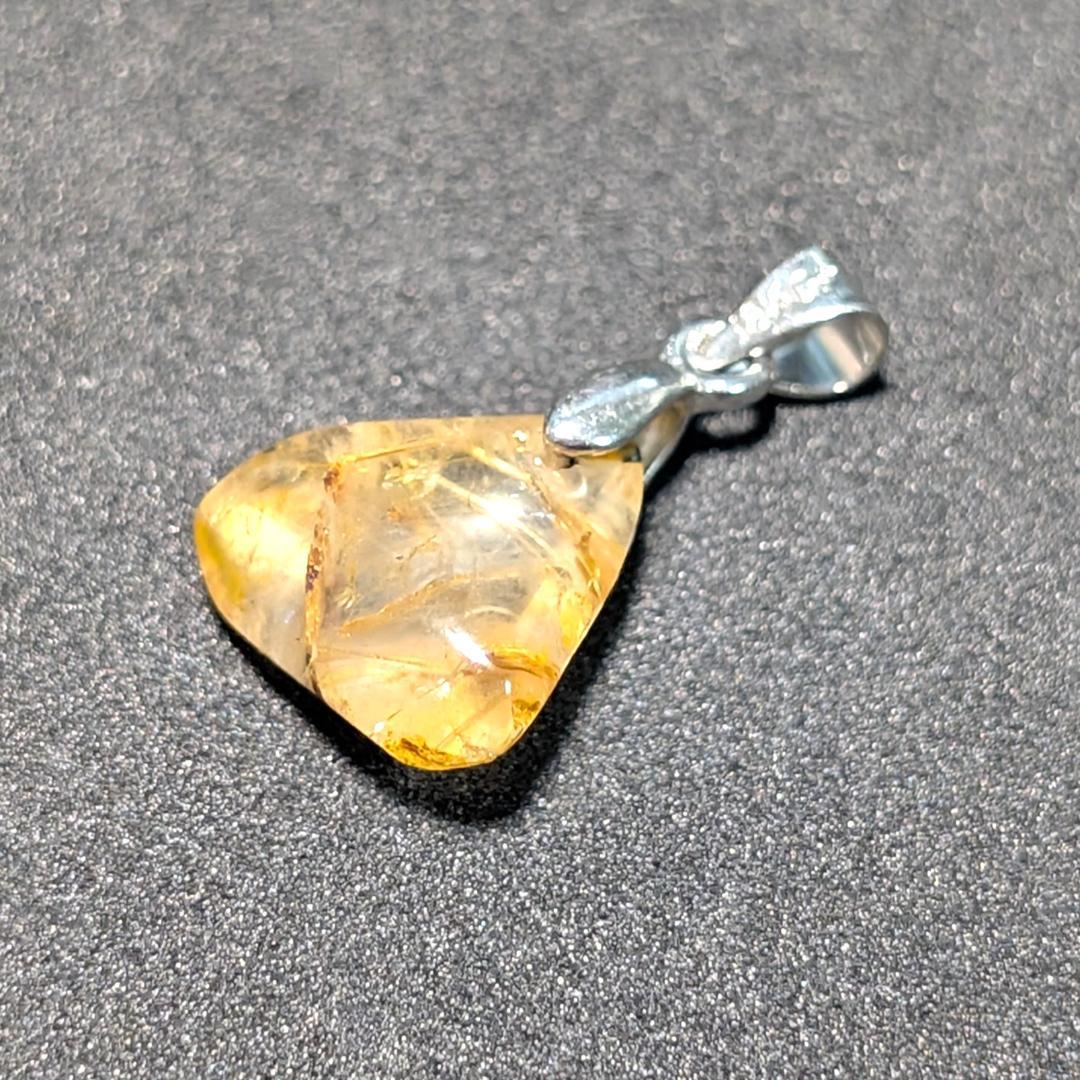 一点物【トライアングルスタールチル】最強ペンダント 太陽放射ルチル 18KGP