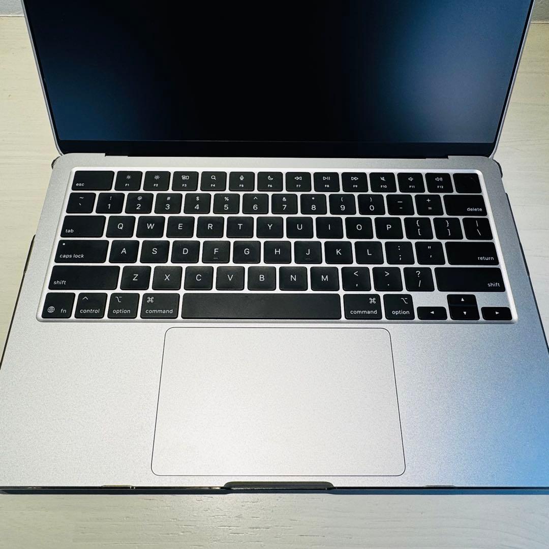【26年1月購入未使用に近い】Apple MacBook シルバー US配列