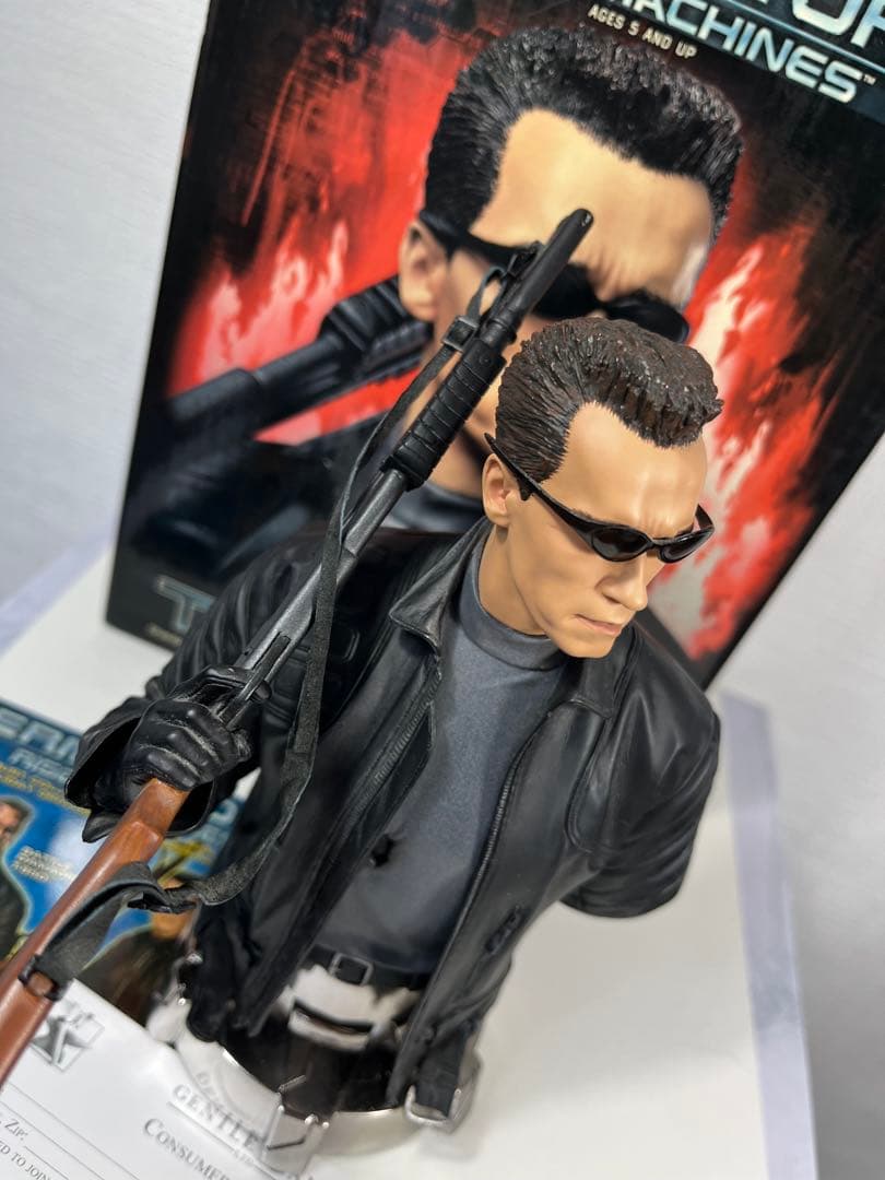 フィギュア 【映画・ターミネーター3】アーノルドシュワルツェネッガー フィギュア